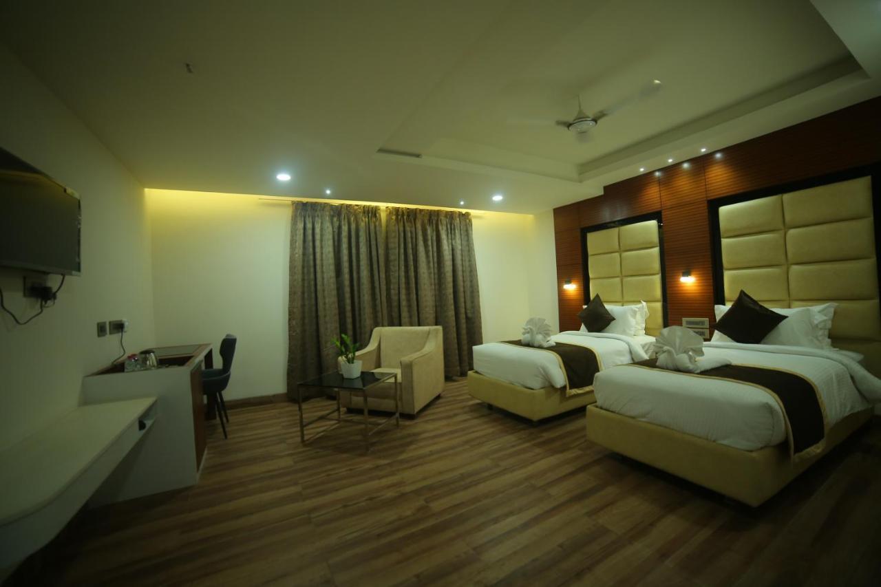 Sree Fortune Grand, Tadepalli Hotel Tadepalle Exterior foto