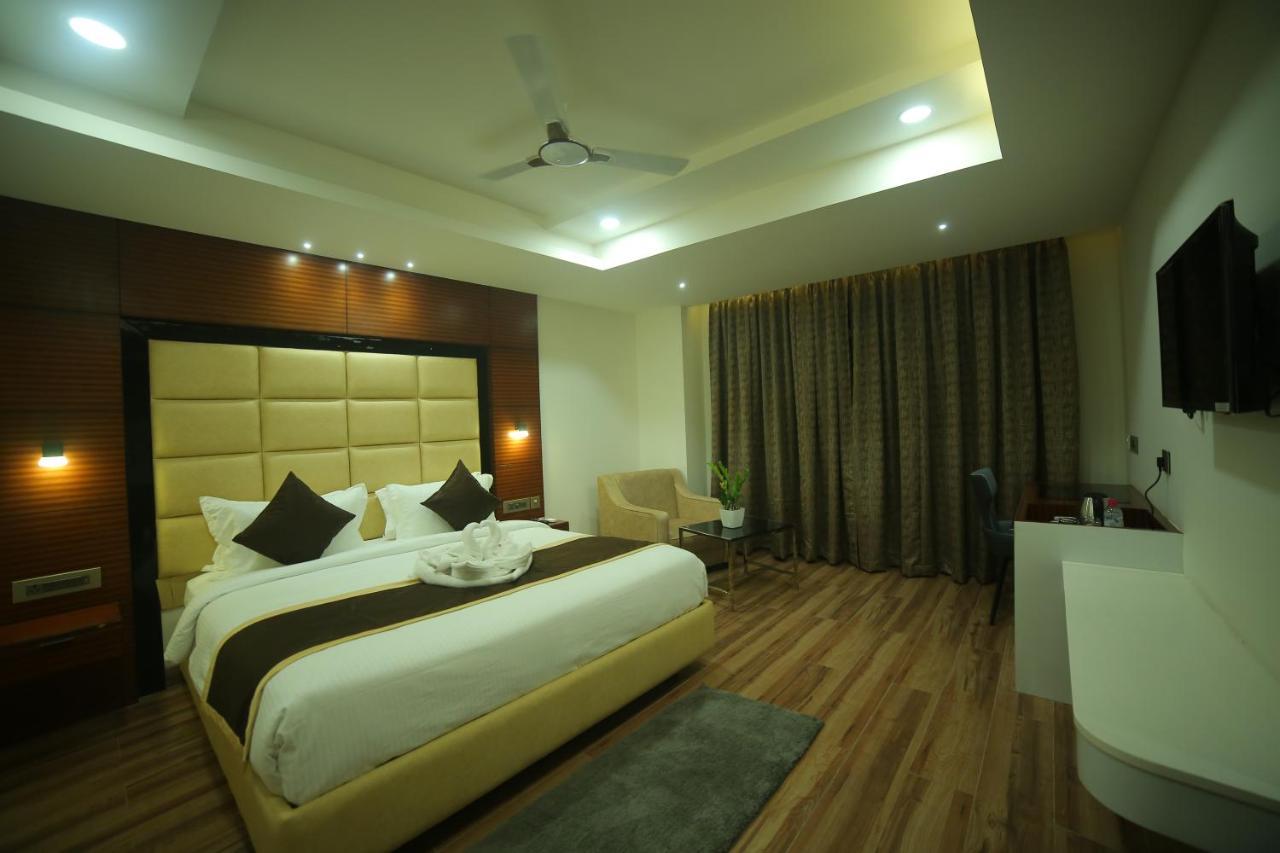 Sree Fortune Grand, Tadepalli Hotel Tadepalle Exterior foto