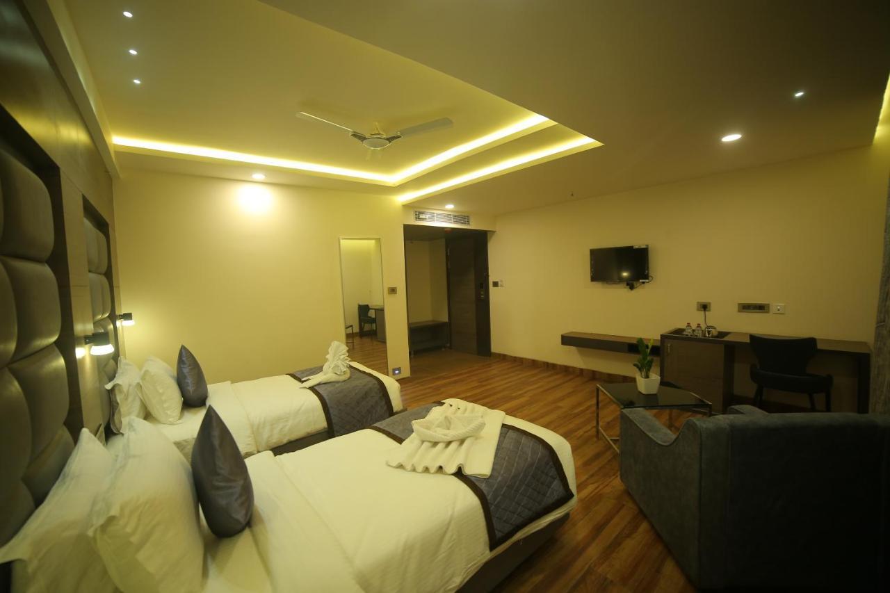 Sree Fortune Grand, Tadepalli Hotel Tadepalle Exterior foto