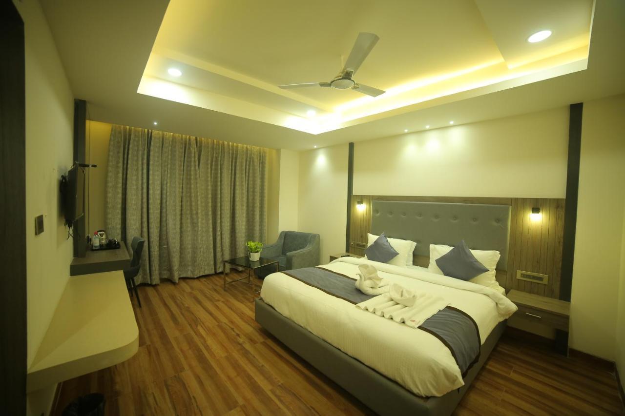 Sree Fortune Grand, Tadepalli Hotel Tadepalle Exterior foto