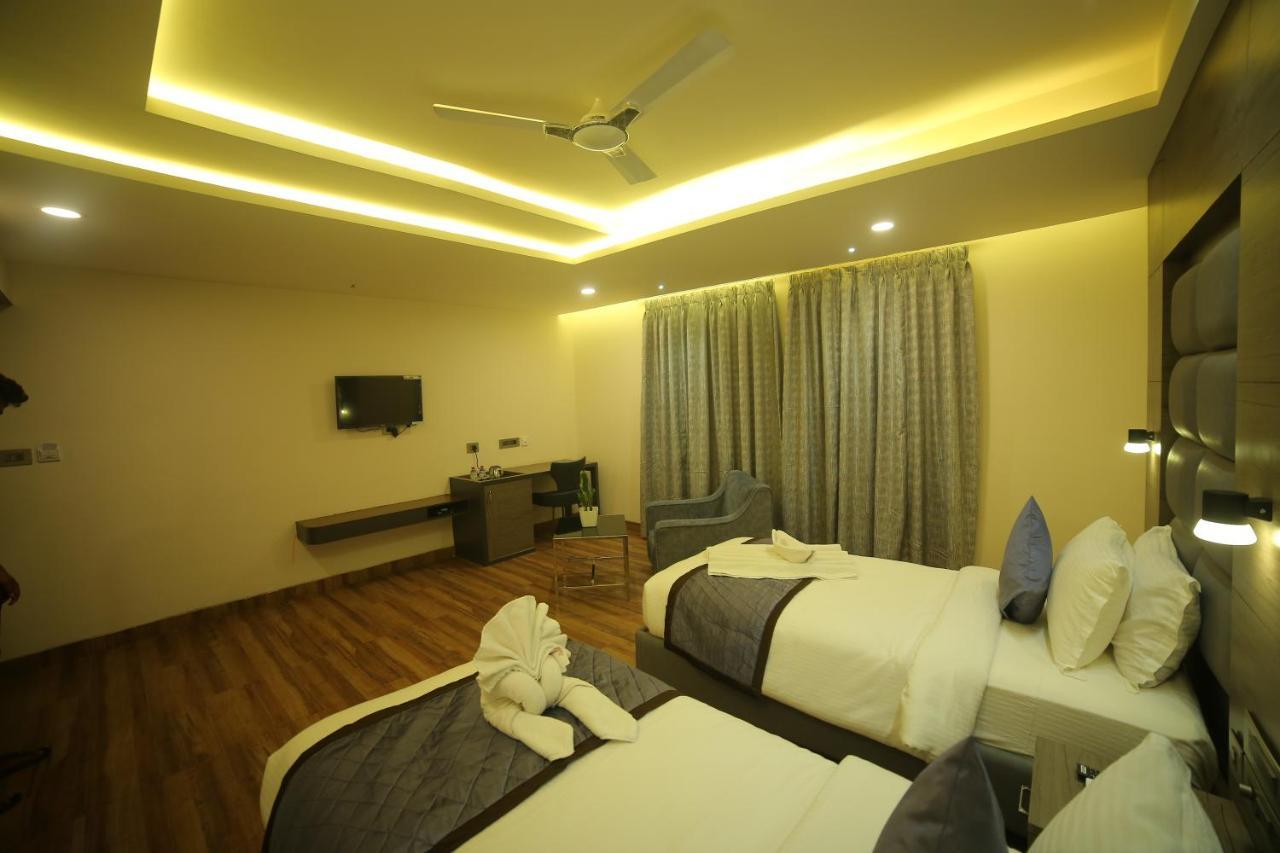 Sree Fortune Grand, Tadepalli Hotel Tadepalle Exterior foto