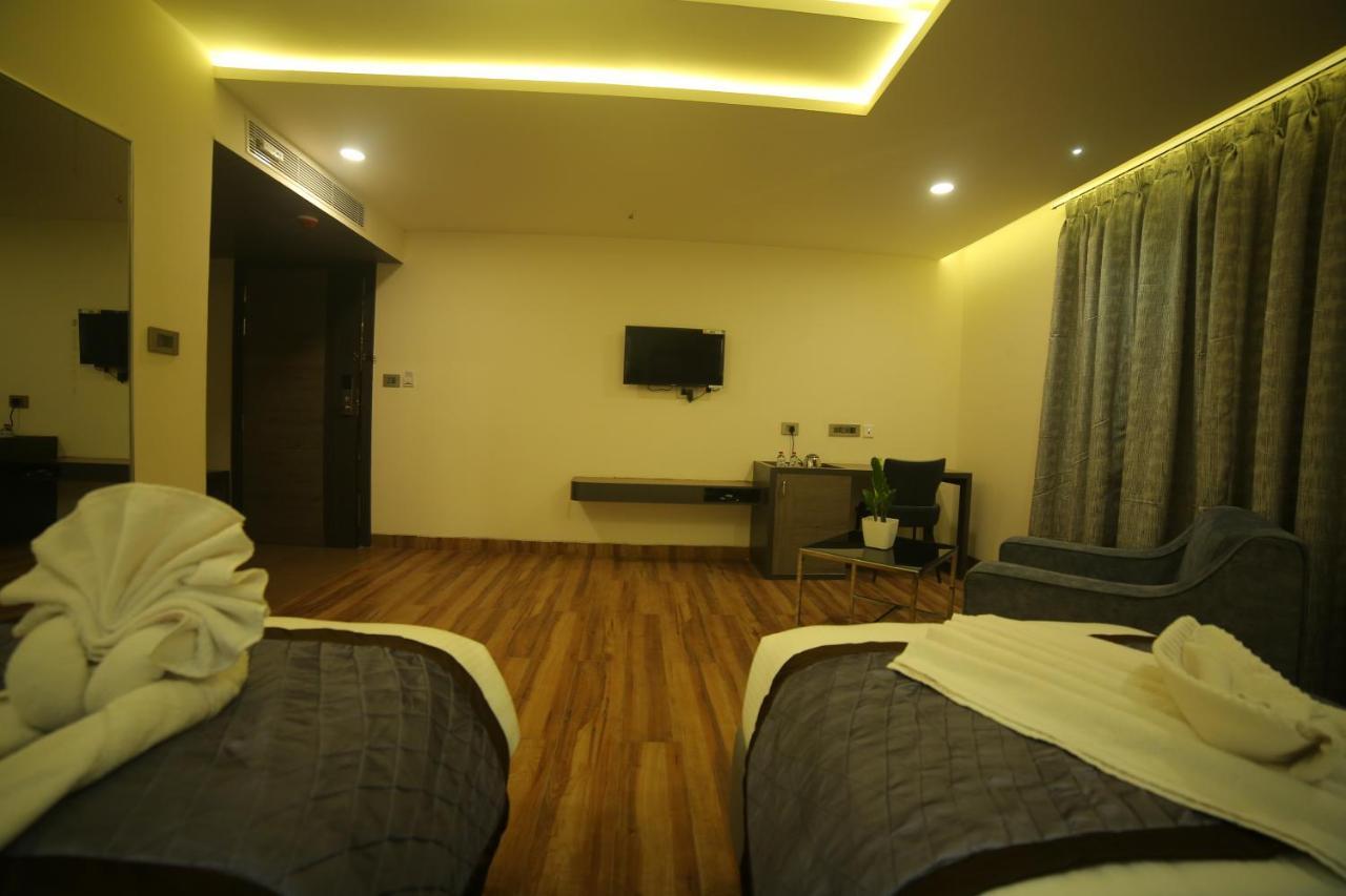 Sree Fortune Grand, Tadepalli Hotel Tadepalle Exterior foto